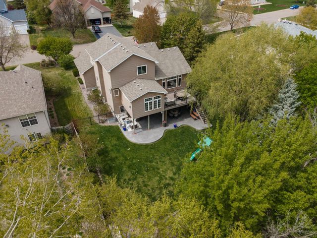 9362 Austrian Pine Avenue N, Brooklyn Park, MN 55443