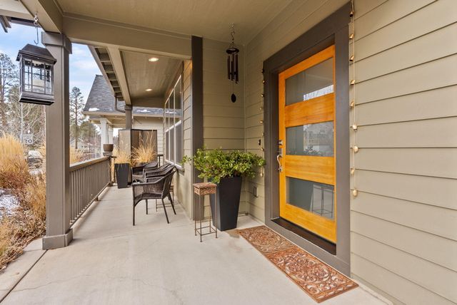 1078 E Black Butte Avenue, Sisters, OR 97759