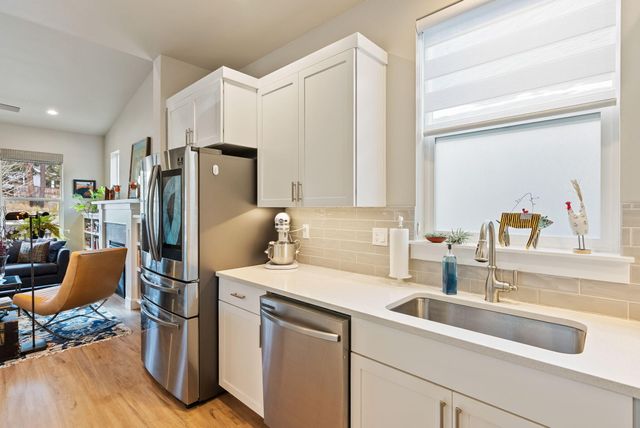 1078 E Black Butte Avenue, Sisters, OR 97759