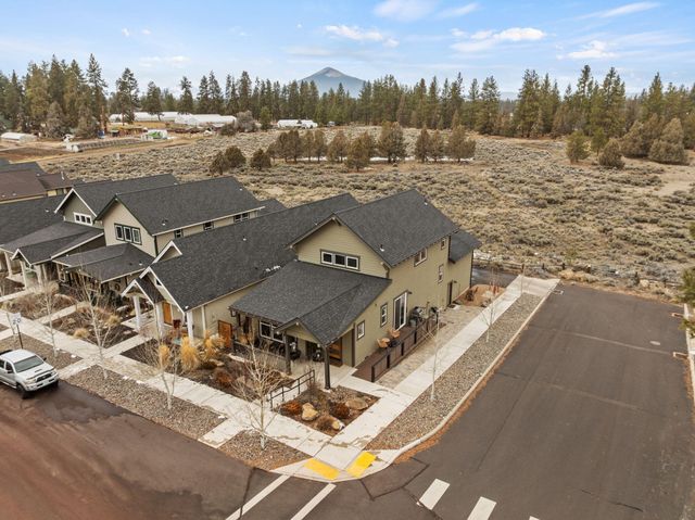 1078 E Black Butte Avenue, Sisters, OR 97759