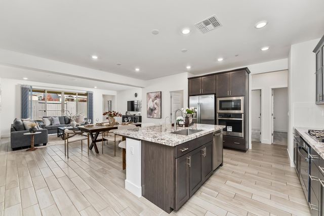 4156 Salt Point Way, Rancho Cordova, CA 95742