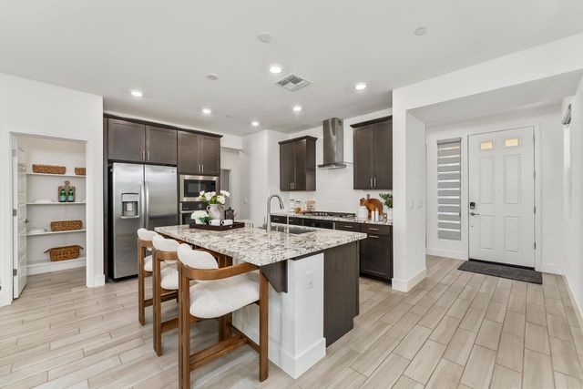 4156 Salt Point Way, Rancho Cordova, CA 95742