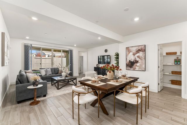 4156 Salt Point Way, Rancho Cordova, CA 95742