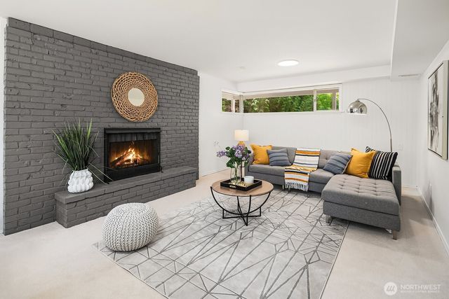6314 126th Avenue SE, Bellevue, WA 98006