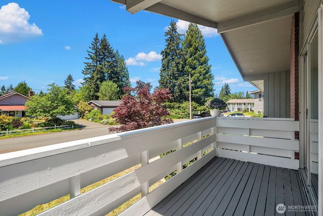 6314 126th Avenue SE, Bellevue, WA 98006