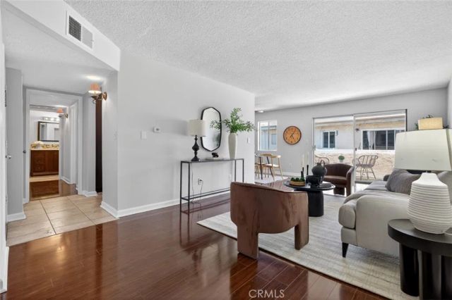 5412 Lindley Avenue 322, Encino, CA 91316