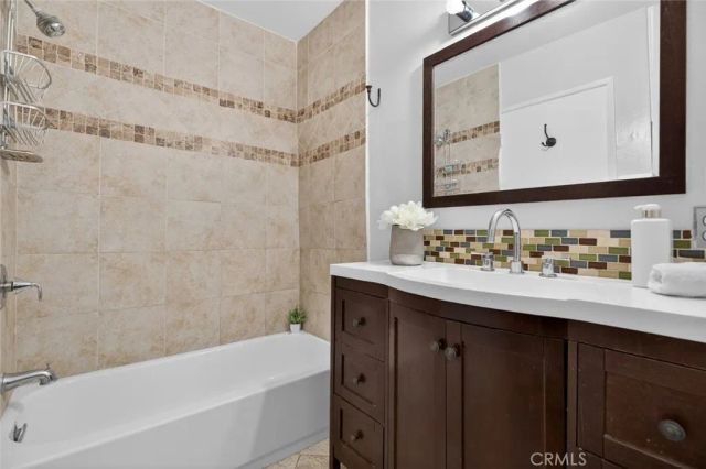 5412 Lindley Avenue 322, Encino, CA 91316