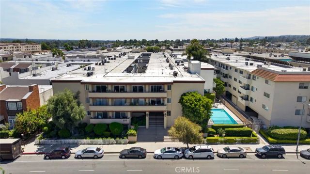 5412 Lindley Avenue 322, Encino, CA 91316