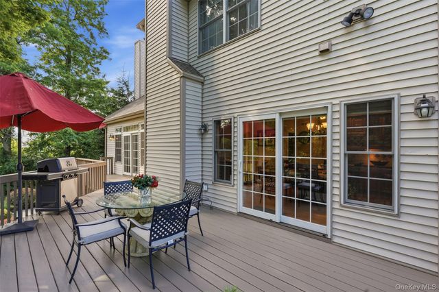5 Albertanna Court, Hopewell Junction, NY 12533