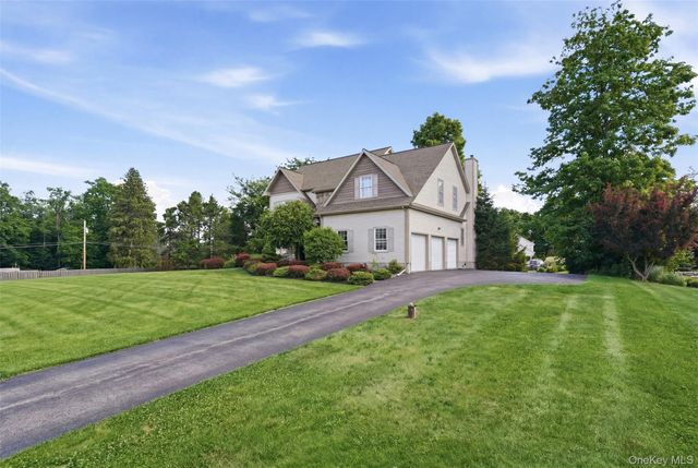 5 Albertanna Court, Hopewell Junction, NY 12533