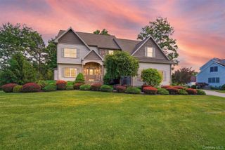 5 Albertanna Court, Hopewell Junction, NY 12533