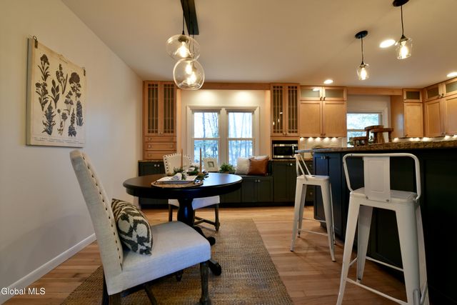 871 Maxwell Drive, Niskayuna, NY 12309