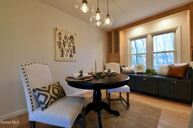 871 Maxwell Drive, Niskayuna, NY 12309