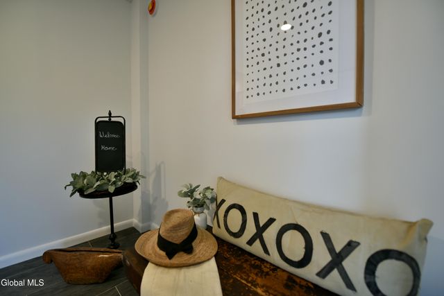 871 Maxwell Drive, Niskayuna, NY 12309