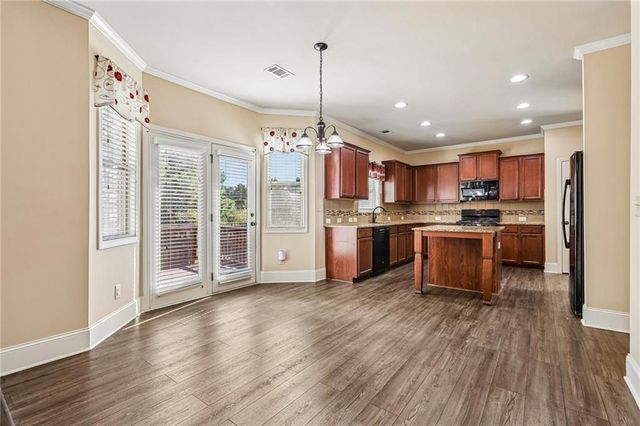 202 Inverness Avenue, Newnan, GA 30263