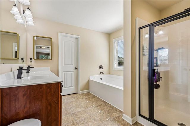 202 Inverness Avenue, Newnan, GA 30263