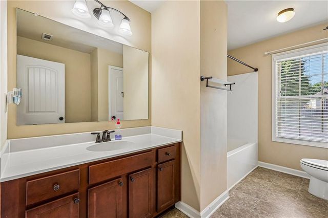 202 Inverness Avenue, Newnan, GA 30263