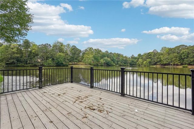 202 Inverness Avenue, Newnan, GA 30263