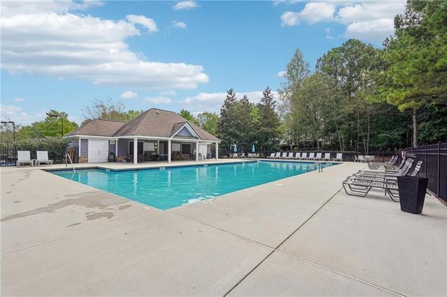 202 Inverness Avenue, Newnan, GA 30263