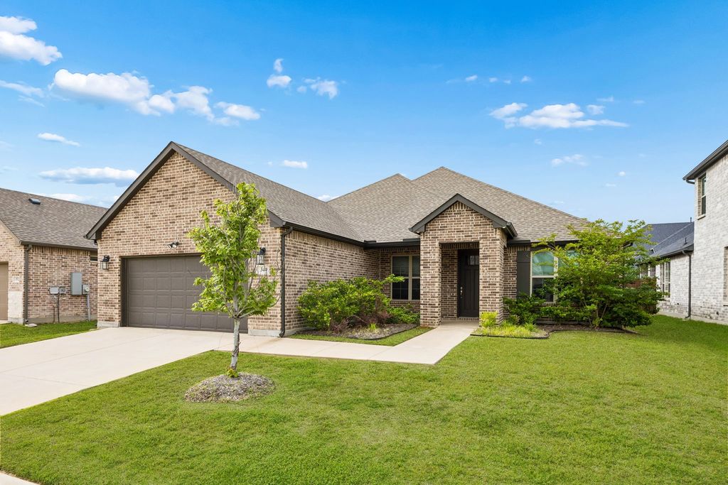 344 Cyprus Grove Drive, Lavon, TX 75166