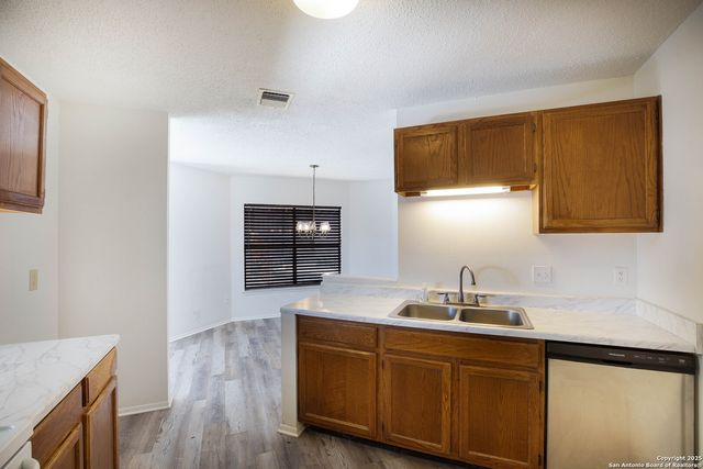 9646 Bratton, San Antonio, TX 78245