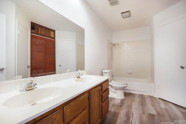 9646 Bratton, San Antonio, TX 78245