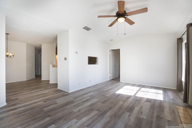 9646 Bratton, San Antonio, TX 78245