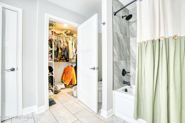 3078 Barlows Brook Rd, Shelbyville, KY 40065