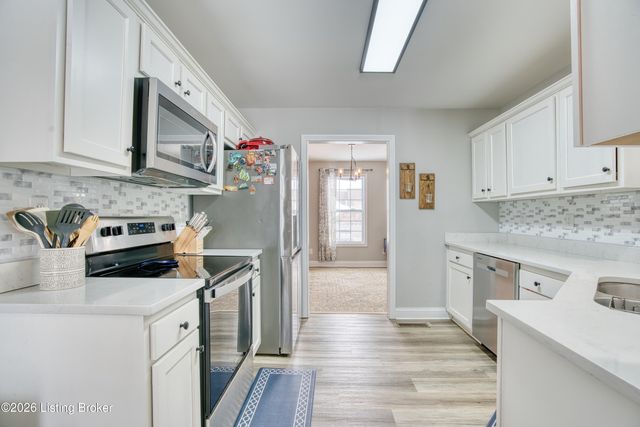 3078 Barlows Brook Rd, Shelbyville, KY 40065