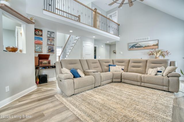 3078 Barlows Brook Rd, Shelbyville, KY 40065