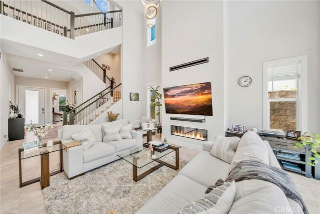 241 Burwood, Lake Forest, CA 92630