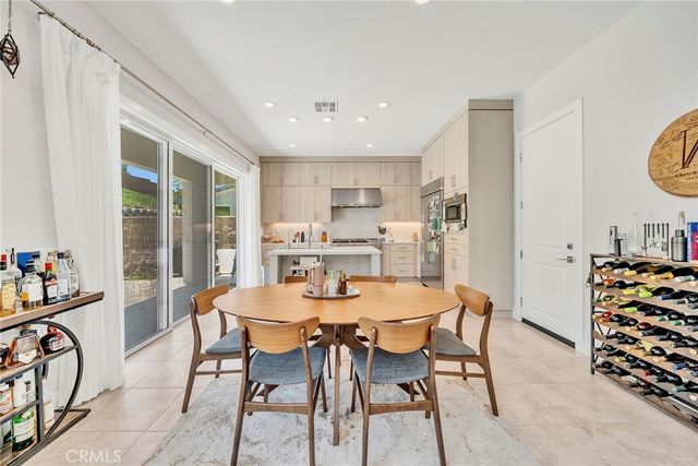 241 Burwood, Lake Forest, CA 92630