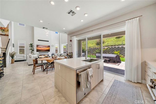 241 Burwood, Lake Forest, CA 92630