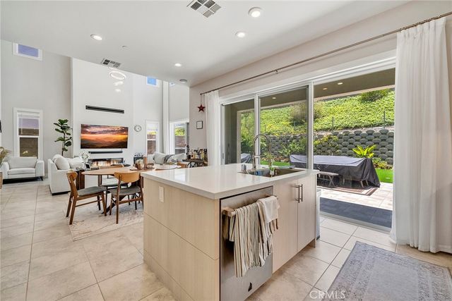 241 Burwood, Lake Forest, CA 92630