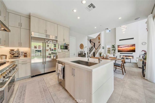 241 Burwood, Lake Forest, CA 92630