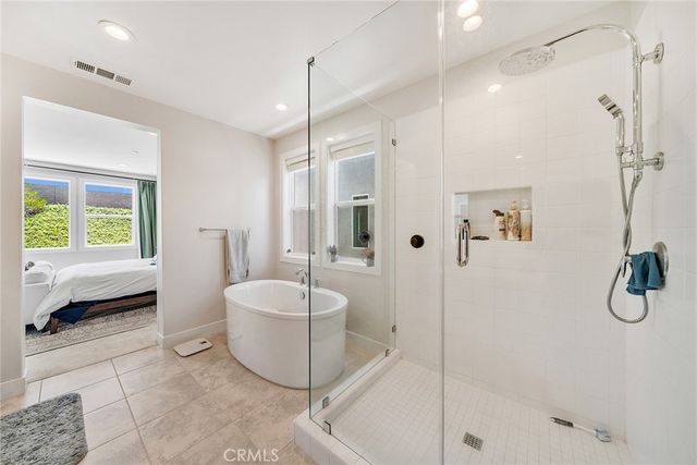 241 Burwood, Lake Forest, CA 92630