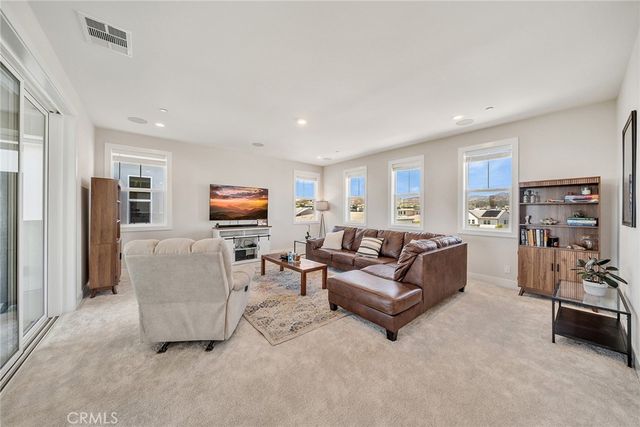 241 Burwood, Lake Forest, CA 92630