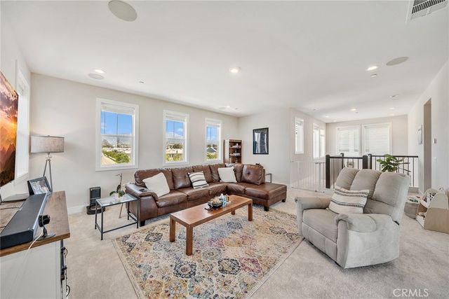 241 Burwood, Lake Forest, CA 92630