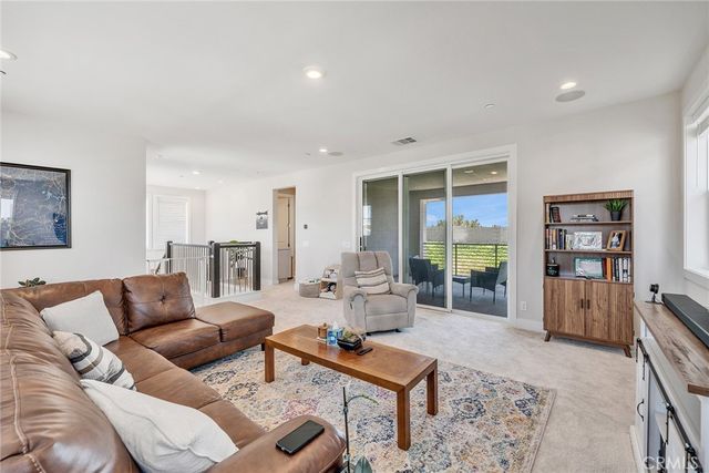 241 Burwood, Lake Forest, CA 92630