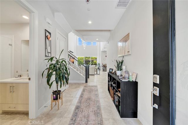 241 Burwood, Lake Forest, CA 92630