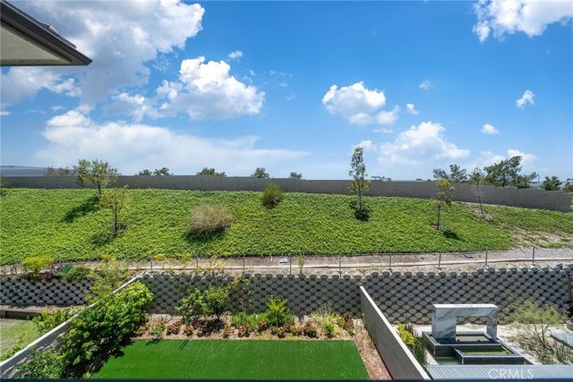 241 Burwood, Lake Forest, CA 92630