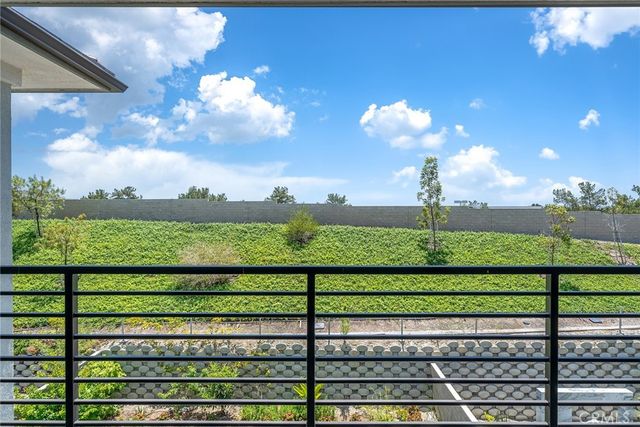 241 Burwood, Lake Forest, CA 92630