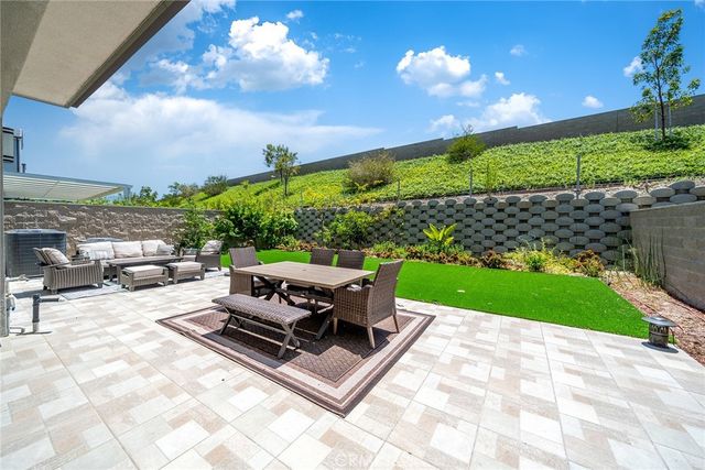 241 Burwood, Lake Forest, CA 92630