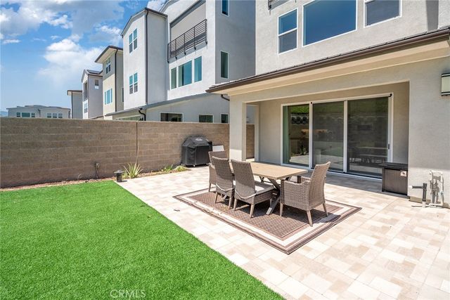 241 Burwood, Lake Forest, CA 92630