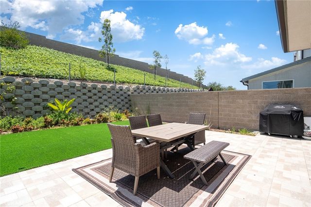 241 Burwood, Lake Forest, CA 92630