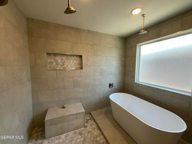 517 La Entrada Circle, Santa Teresa, NM 88008