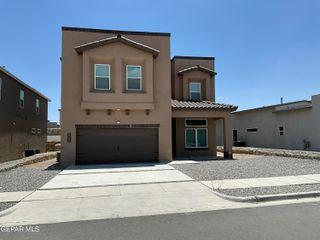 517 La Entrada Circle, Santa Teresa, NM 88008