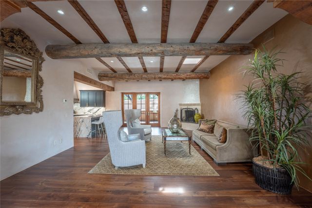 26 Estates Drive, Santa Fe, NM 87506