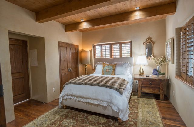 26 Estates Drive, Santa Fe, NM 87506