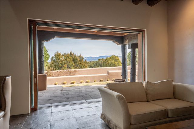 26 Estates Drive, Santa Fe, NM 87506